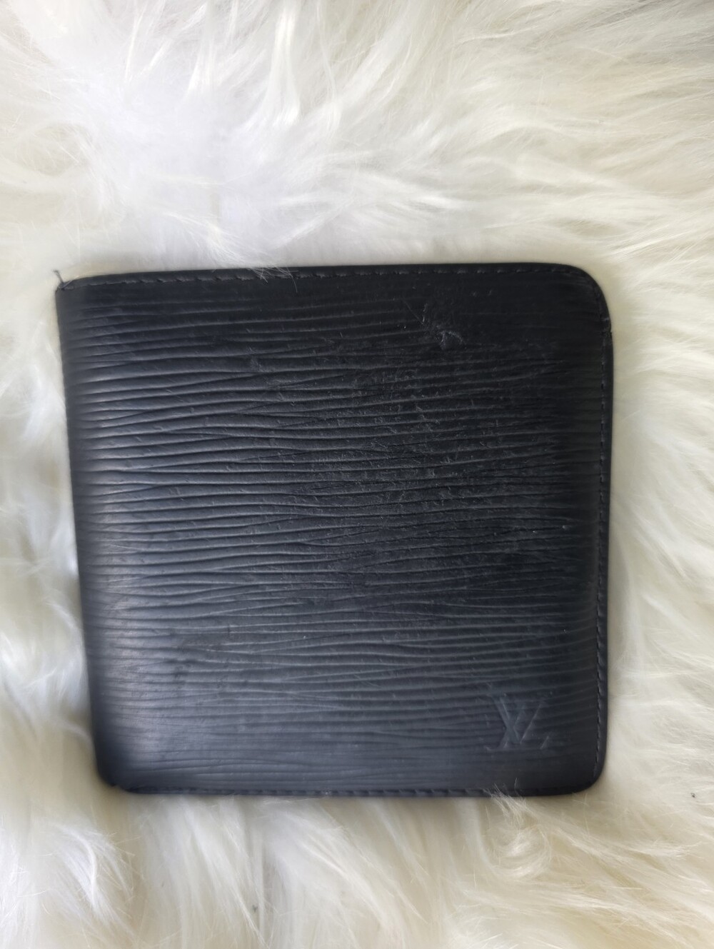 Authentic Louis Vuitton Black Epi Bifold Wallet